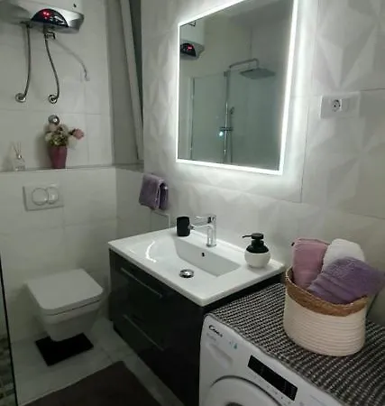 Apartman Of Music - In The Center Of