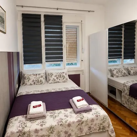 Of Music - In The Center Of Apartment Split