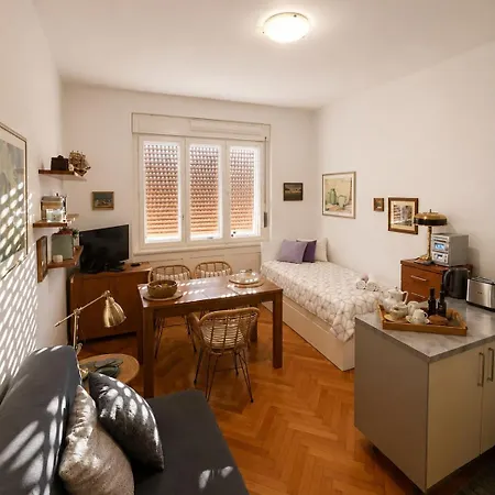 Of Music - In The Center Of Apartment